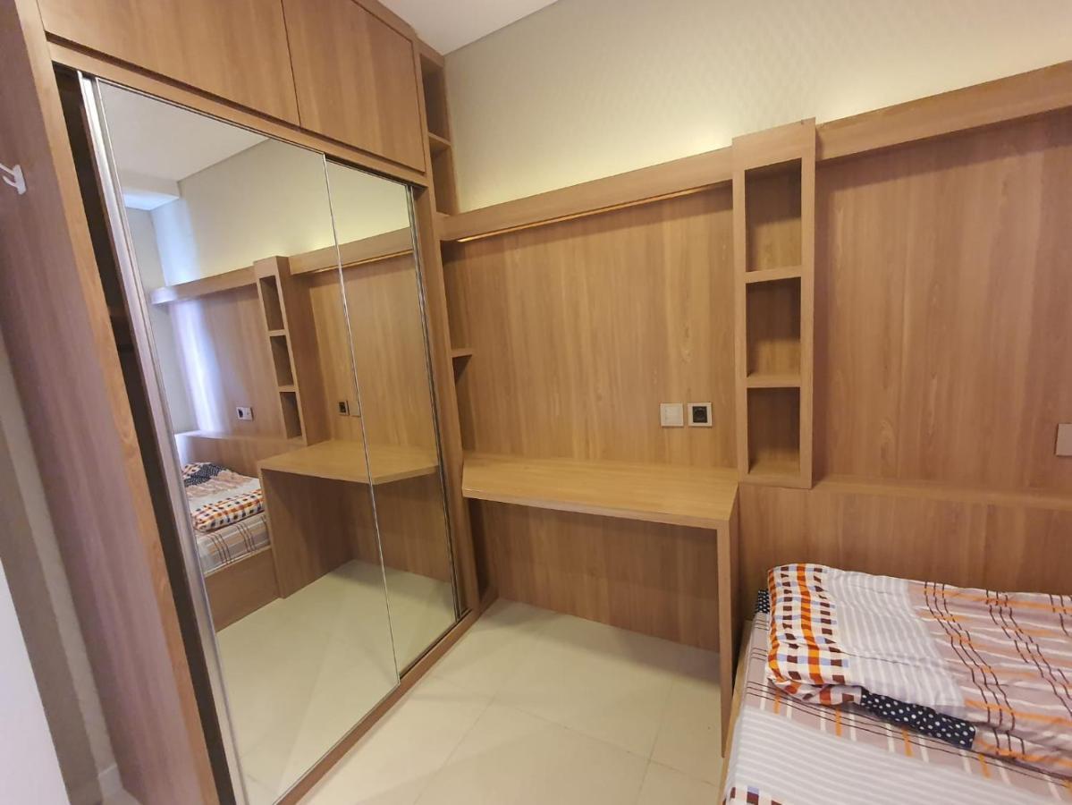 Madison Park Apartment Near Mall Central Park Jakarta Exterior foto